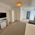 Guest house Halta Pescarus 3*